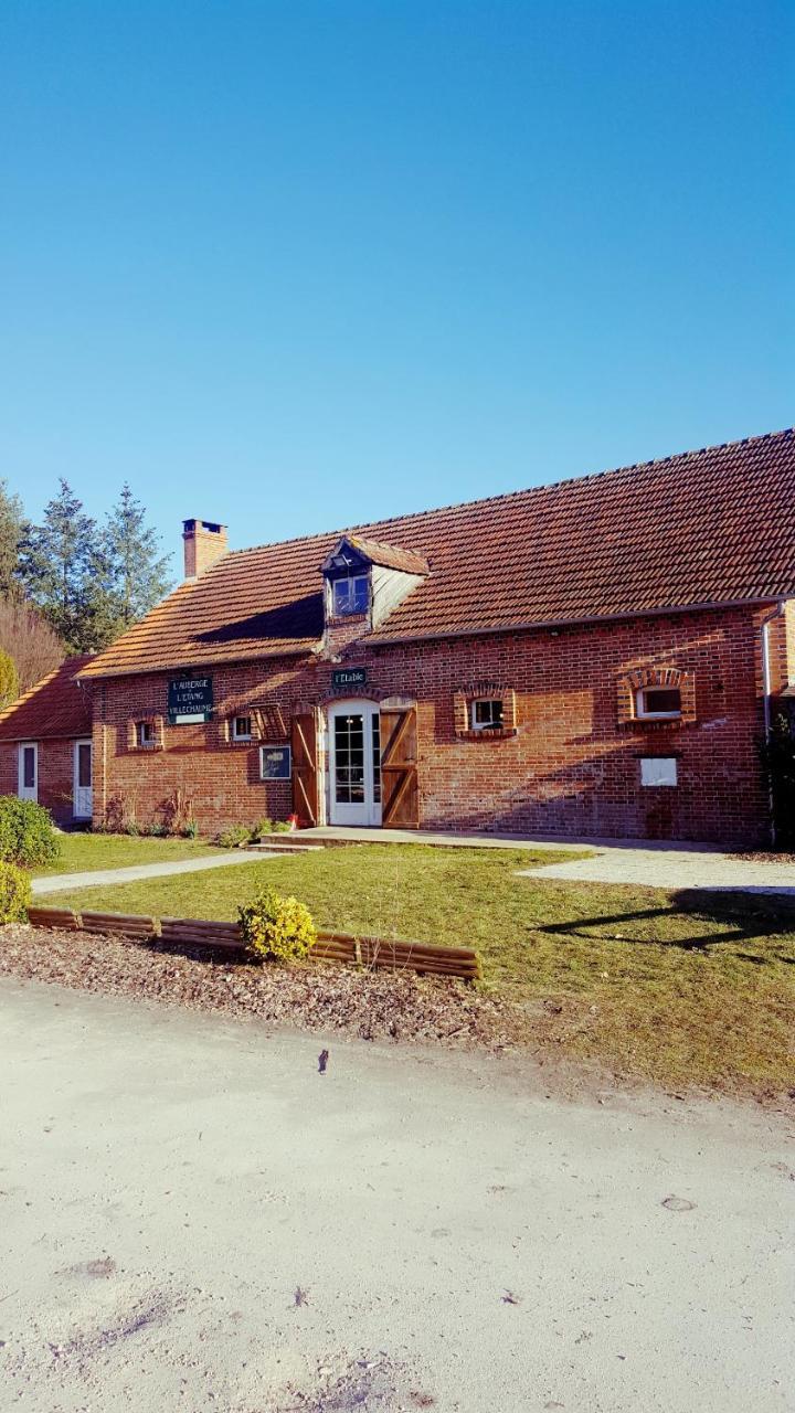 Auberge De Villechaume Sennely Buitenkant foto